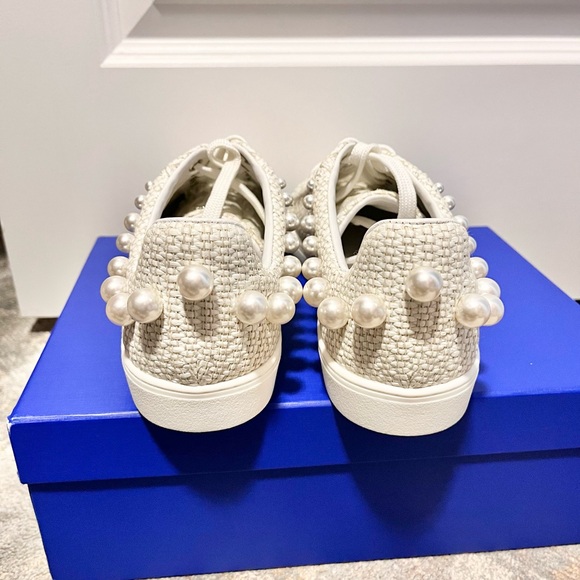 ✨RARE ✨NIB Stuart Weitzman Goldie Raffia Studded Sneakers - Picture 4 of 6